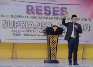 Dihadapan Ribuan PPPK Soppeng, Supriansa Jabarkan UU ASN, Buat PPPK dan ASN Miliki Status Yang Sama