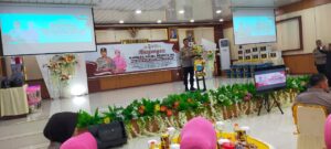 Bansos Pilkada Damai di Polres Bone, Kapolda Sulsel Tekankan Ini Ke Personel