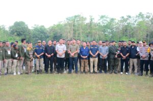 Kemah Demokrasi untuk mempererat semangat kebersamaan antara penyelenggara