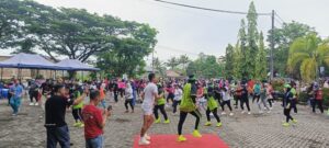 Minggu Pagi Tim NSR Gelar Senam Sehat BERAMAL Di Stadion Lapatau Bone