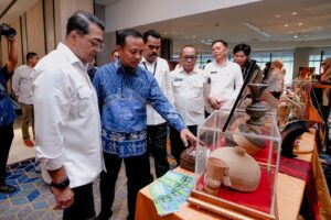 Andi Sudirman terima kasih Presiden Prabowo memasukkan Sulsel RPJMN Prioritas Ekonomi Kreatif Nasional Kurasi UMKM Sulsel