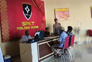 Oknum LSM Diduga Peras Pengecer Pupuk di Bone, Uang Rp5 Juta Diserahkan karena Ancaman
