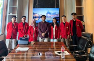 Belajar Langsung di Kandang: Mahasiswa Peternakan Unhas Dapat Pengalaman Berharga di Albumi Nutrisi Indonesia
