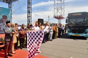 Gubernur Sulsel Luncurkan Bus Trans Sulsel, 27 Armada Resmi Beroperasi di Mamminasata