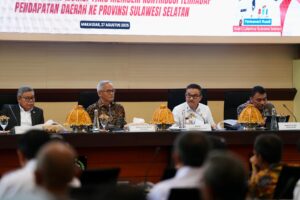 Sekda Sulsel Apresiasi Pengawasan DPR RI, Aria Bima Tegaskan Pentingnya UU BUMD