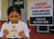 Tangis Siswa Soppeng, Tak Punya Uang, Ijasa pun Ditahan 