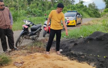 Warga Tonra geger temukan bayi baru lahir dibungkus sarung dalam kardus