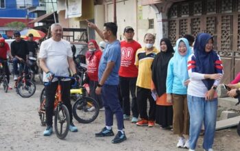 Bupati Irwan Hamid Tinjau Pelaksanaan Jumat Bersih di Sejumlah Titik Kota Pinrang