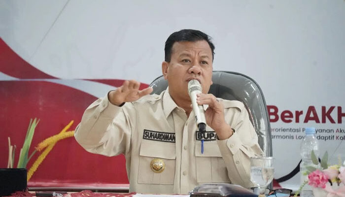 KPK Buru Bupati dan Sekda Kuansing Usai OTT Dugaan Suap Jual Beli Jabatan