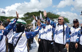 Porsenijar PGRI Sulsel Dibuka Kontingen Pinrang Unjuk Gigi Dipimpin Langsung Bupati Irwan Hamid