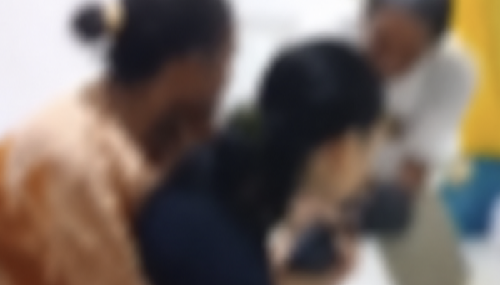MIRIS! Seorang Anak Diduga Diperlakukan Seperti Ini oleh Orang Tuanya
