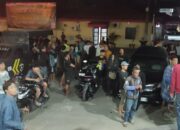 Upah Rp1,3 Miliar Tak Kunjung Dibayar, Ratusan Buruh Sekolah Rakyat Jalan Kaki 9 Km Ke Polres Bone