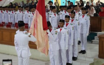 Paskibraka Pinrang Resmi Dikukuhkan, Bupati Irwan Tekankan Disiplin dan Tanggung Jawab