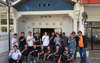Perkuat Sinergitas dengan Pers, Kasat Reskrim dan Intelkam Polres Pinrang Temui IWO