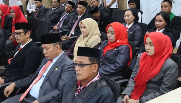 Wabup Pinrang Lantik 23 Pejabat, Birokrasi Diminta Lebih Responsif Layani Warga