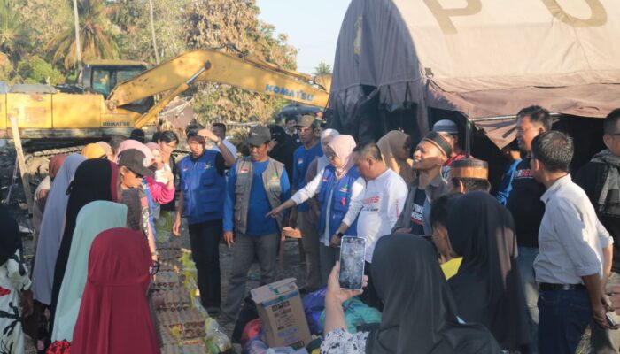 13 Rumah Dilalap Api, FORBES Bersama Jamaah Hadir Bawa Bantuan untuk Warga Sanrangeng