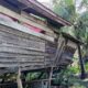 Rumah Nyaris Roboh, Ibu 51 Tahun di Bone Bertahan Bersama Anak-Anaknya dalam Ketakutan