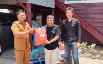 Peduli Korban Kebakaran, Kelurahan Bila dan BPBD Soppeng Salurkan Bantuan Sembako