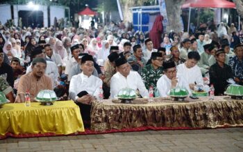 Bertabur Tokoh! Wakil Bupati, Legislator, TNI-Polri hingga Pengusaha Hadiri Maulid Amessangeng