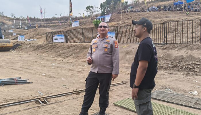 Kapolres Soppeng Pantau Langsung Sirkuit Bhayangkara Cup III Grasstrack dan Motocross